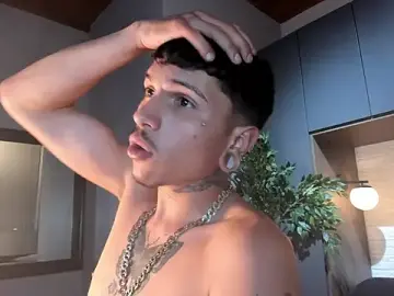 Stripchat Nude Webcam of Valentino_Knox