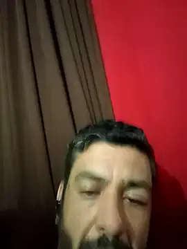 Stripchat Free Porn Cam of d25figueirenil