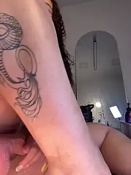 Stripchat Watch Live Sex Cams of Isa__Blanc