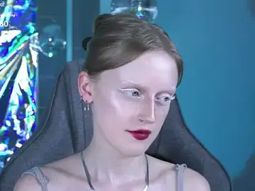 Stripchat Best Webcam of KiraMontoya