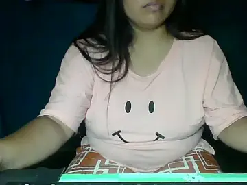 Stripchat Live Sex of MommyKaye30