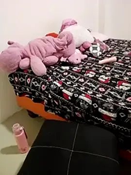 Stripchat Nude Webcam of Yi_Uzi