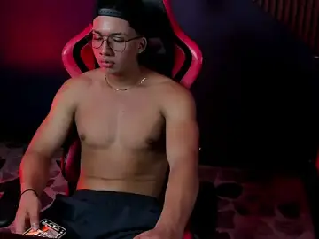 Stripchat Sex Chat of Axxel_Muscle