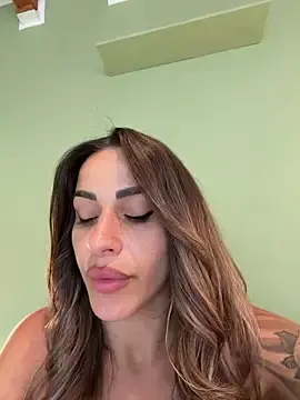 Stripchat Live Sex Cam of -Alisa