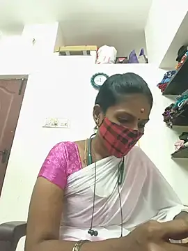 Stripchat Nude Webcam of Tamil_Yalini12