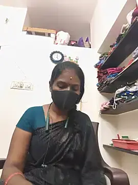 Stripchat Nude Webcam of Tamil_Yalini12