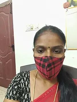 Stripchat Nude Webcam of Tamil_Yalini12