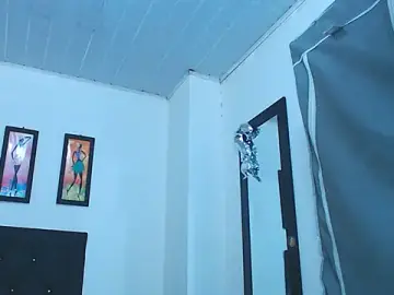Stripchat Live Porn of natashat_lorent