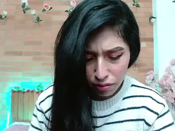 Stripchat Free Live Porn of adriscute