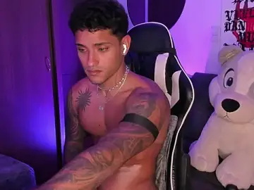 Stripchat Adult Webcam of Alessandro_Vanni