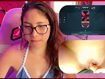 Stripchat Live Sex Cam of ClairethLove
