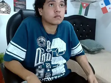 Stripchat Sex Cam of ethan_cortes