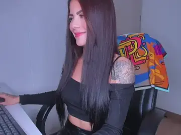 Stripchat Sex Cam of Lisegg_