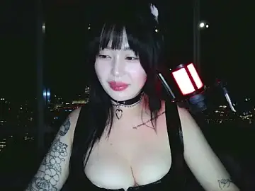 Stripchat Live Sex Cam of obeycarrienoona