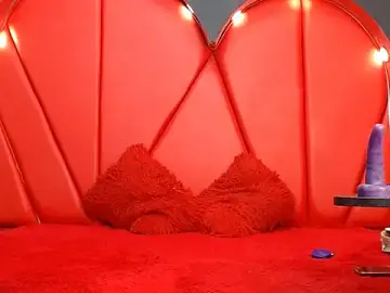 Stripchat Live Sex Cam of sharon_allan77