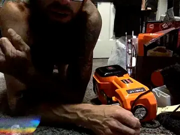 Stripchat Watch Live Sex Cams of Concrete_Daddy