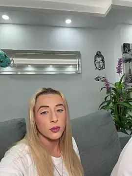 Stripchat Live Sex of Strongqueen