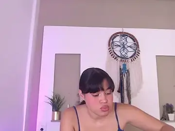 Stripchat Live Sex of Kitty_Desire2