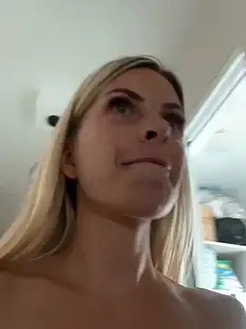 Stripchat Free Live Porn of Luna_Veil