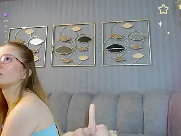 Stripchat Best Webcam of issys_lam