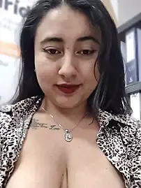 Stripchat Free Live Porn of _Sarah-Office1