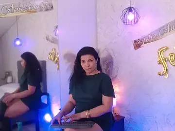 Stripchat Free Live Porn of Serena_Houstonn