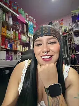 Stripchat Live Sex Cam of TamySweetness