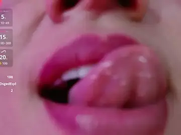 Stripchat Sex Cam of adairamars