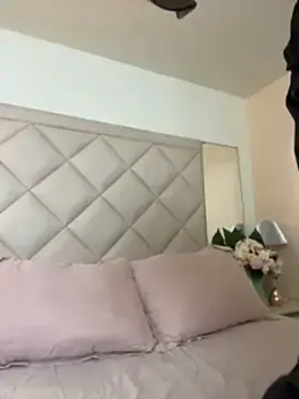 Stripchat Free Porn Cam of AliciaRoux