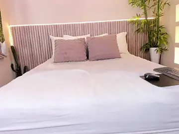 Stripchat Live Sex Cam of CloeHarp