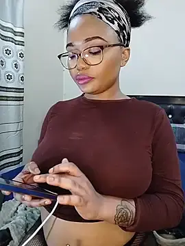 Stripchat Watch Live Sex Cams of Sugartonguexx