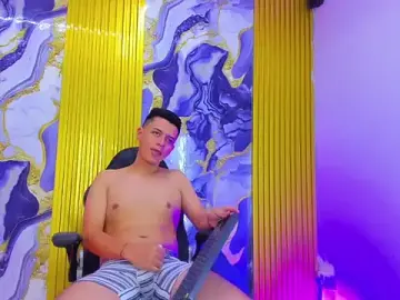 Stripchat Nude Webcam of Benjamin_Alam