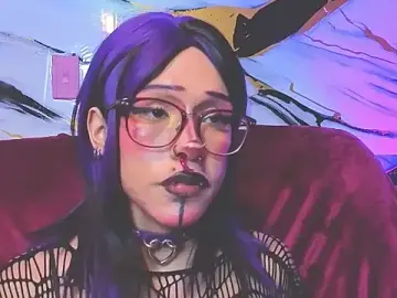 Stripchat Live Sex Cam of dark_nina__