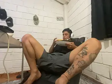 Stripchat Sex Chat of Max_TheHorseDick