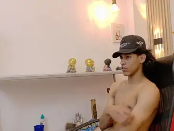 Stripchat Best live sex cam show of Zayn_Fox32