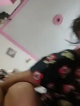 Stripchat Live Sex Cam of Sexy-Suhani2