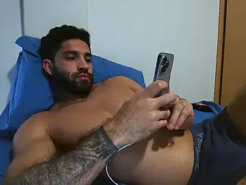 Stripchat Live Sex of macho_fit