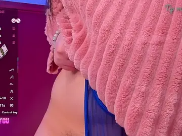 Stripchat Nude Webcam of Mayzzie
