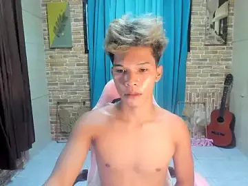 Stripchat Sex Cam of Nick_cummer12