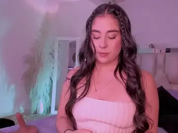 Stripchat Live Sex Cam of Sussy_Bell01