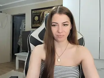 Stripchat Live Sex of EmiLovsi