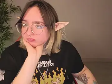 Stripchat Private Sex Chat of Eva_Witcher