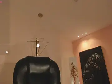 Stripchat Adult Webcam of EveBensonX