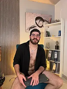 Stripchat Best live sex cam show of DomBoy_