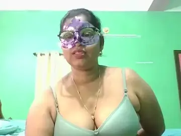 Stripchat Sex Chat of Kavya17