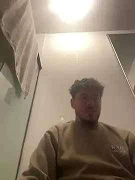 Stripchat Free Porn Cam of guaposexyh0t