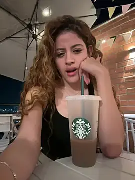 Stripchat Sex Cam of alana15