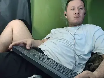 Stripchat Watch Live Sex Cams of sweet_cock28