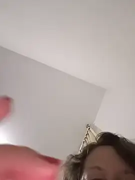 Stripchat Nude Webcam of Nikki_milf69