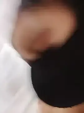 Stripchat Watch Live Sex Cams of Riya_cum66